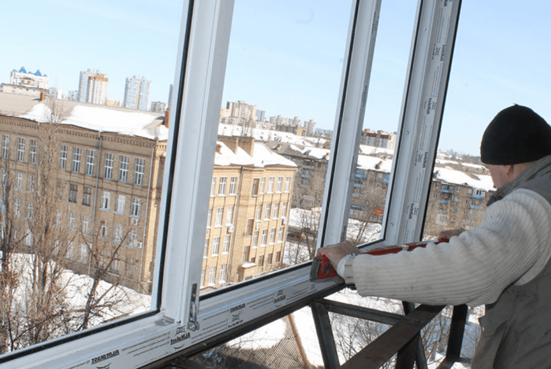 Монтаж окон и остекление балконов Фото 5